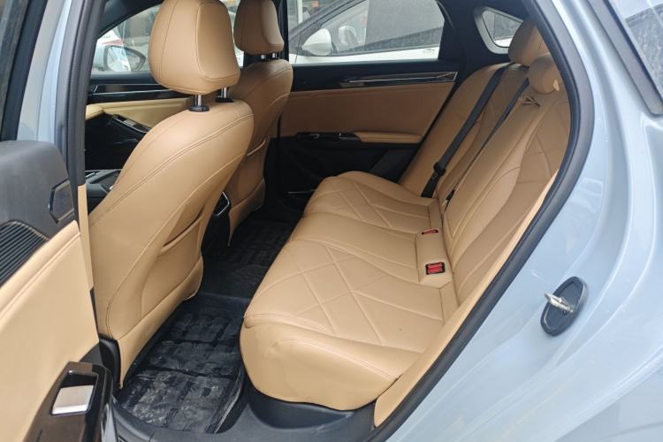 Used Geely Galaxy L6 2023 125km MAX