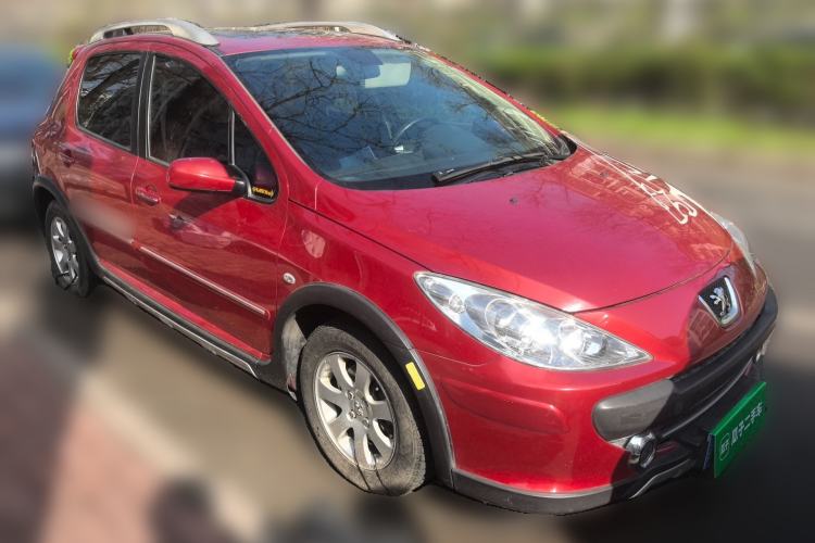 Used Peugeot 307 2012 1.6L Manual CROSS Front Right 45 Deg