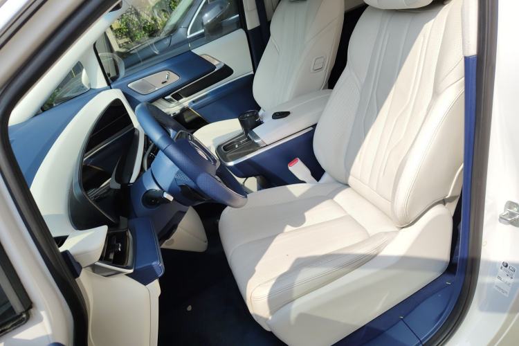 Used Buick Century 2023 2.0T Six-Seater Yinshi Edition Left Front Seat