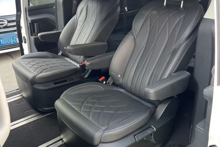 Used SAIC MAXUS G20 2023 Facelifted PLUS 2.0T Gasoline Automatic Luxury Edition