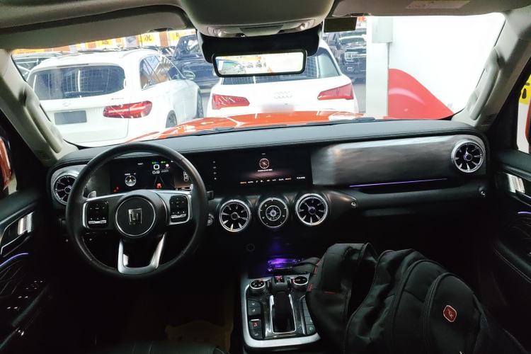 Used Tank 300 2021 City Edition 2.0T—Truly Stylish Center Console