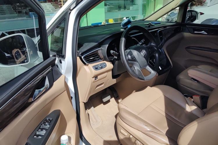 Used Buick GL8 2017 ES 28T Luxury Model China V Standard
