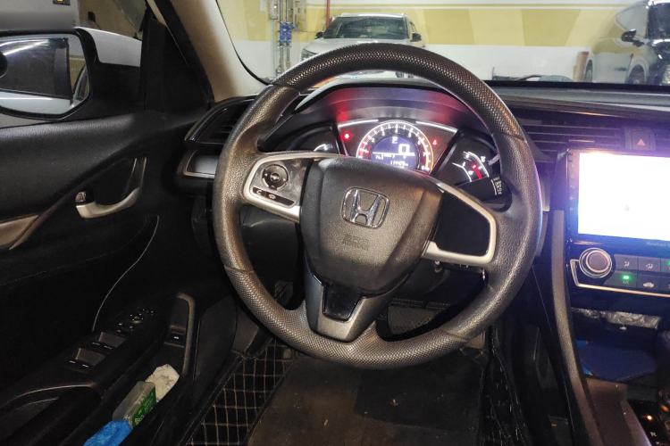 Used Honda Civic 2016 180TURBO CVT Comfort Version
