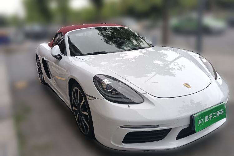 Used Porsche 718 2016 Boxster 2.0T Front Right 45 Deg