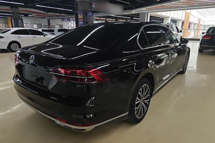 Used Volkswagen Phideon 2018 Revised Version 380TSI Two-Wheel Drive Business Edition Rear Right 45 Deg