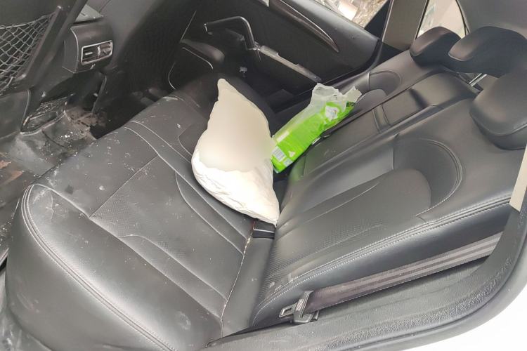 Used Zotye T600 2016 Sport Edition 1.5T Manual Luxury Model Left Rear Seat