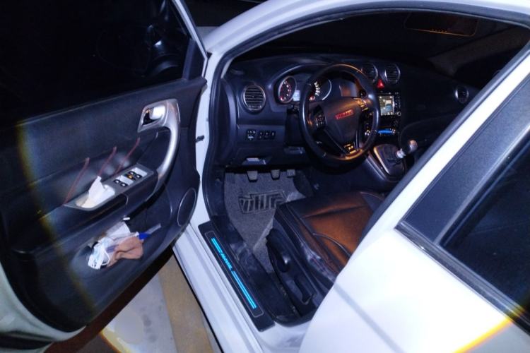 Used Haval H6 2015 Upgraded Model 1.5T Manual Two-Wheel Drive Elite Version