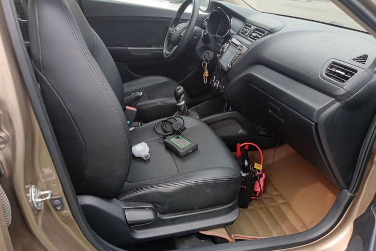 Used Kia K2 2012 Sedan 1.4L MT GLS Commemorative Edition
