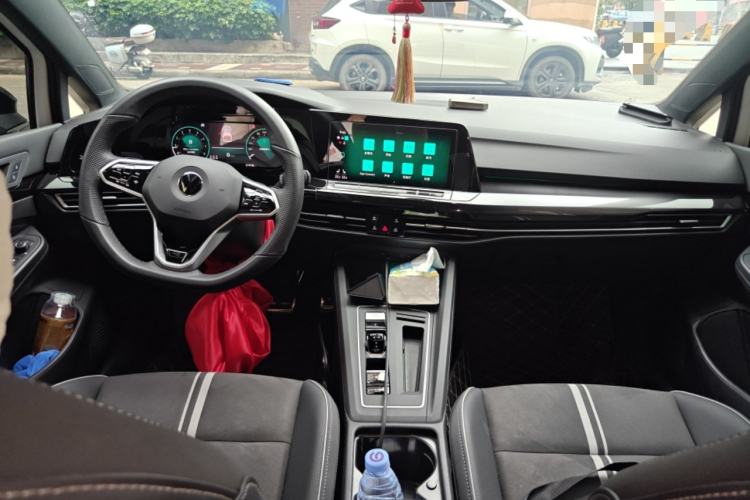 Used Volkswagen Golf 2024 280TSI DSG R-Line 50th Anniversary Edition
