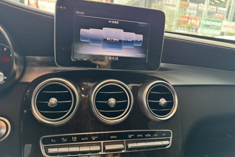 Used Mercedes-Benz GLC 2019 GLC 260 L 4MATIC Dynamic Model