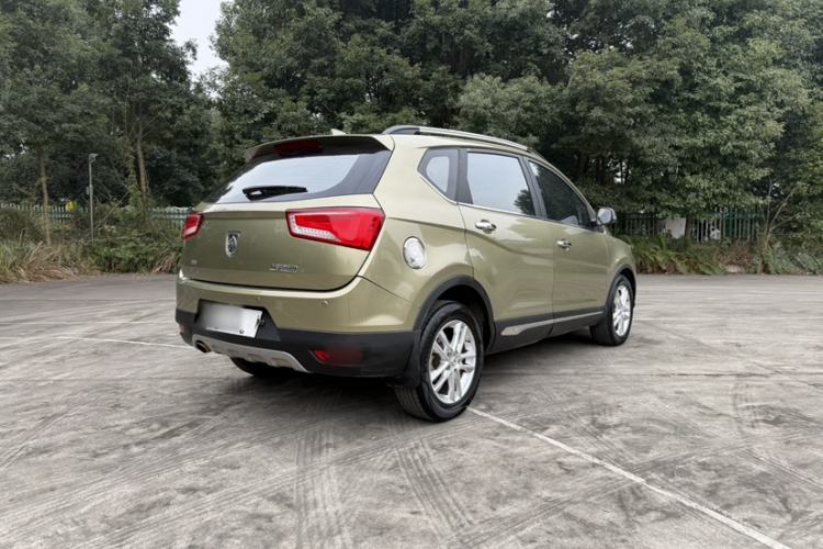 Used Baojun 560 2015 1.8L Manual Elite Edition
