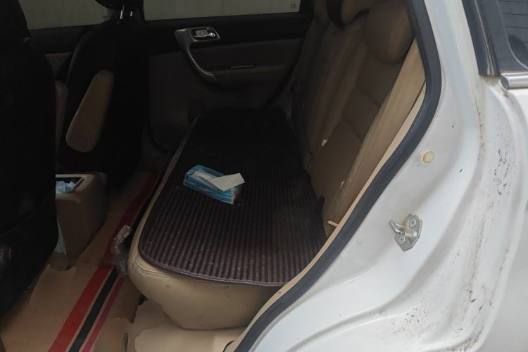 Used Haval H6 2013 Upgraded Model 1.5T Manual Two-Wheel Drive Urban Version