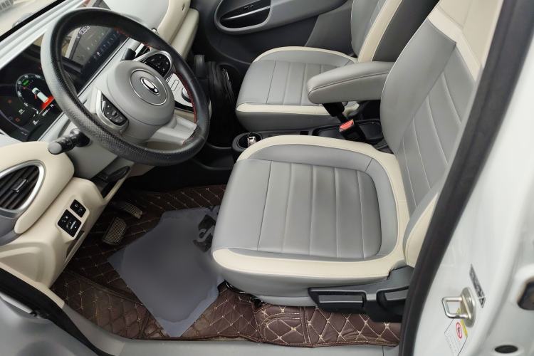 Used ORA White Cat 2022 Xiaoyue Mao Edition 360 km Luxury Model Lithium NMC