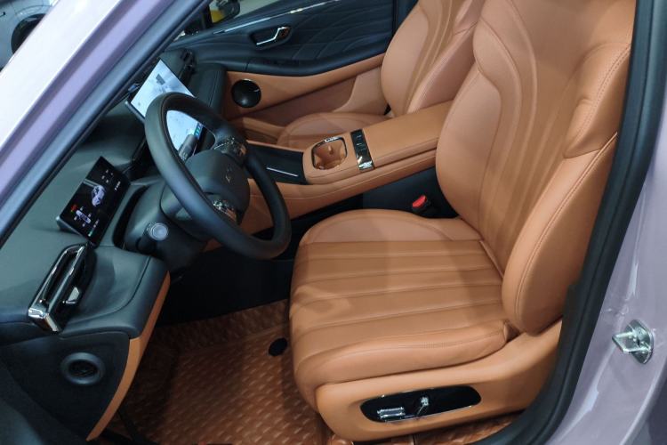 Used AION RT 2025 650 LiDAR Edition Left Front Seat