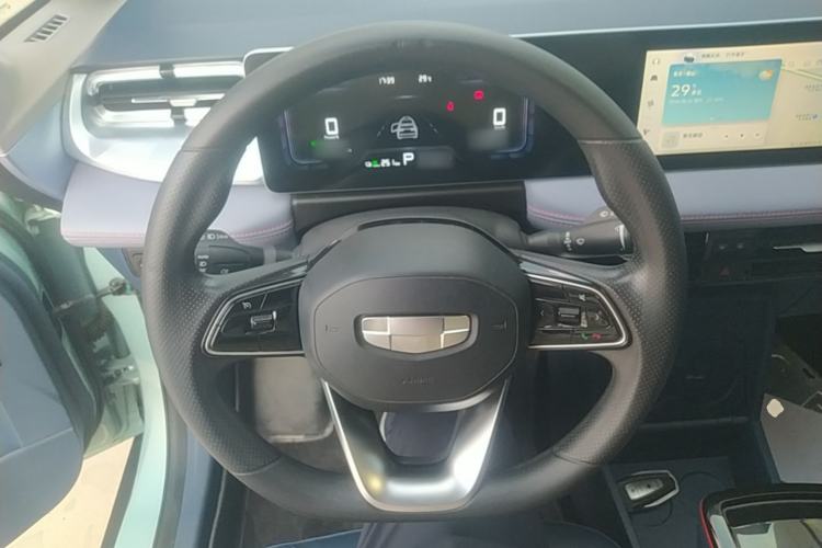 Used Geometry E Firefly 2022 401 km Linglong Tiger 4 Seats
