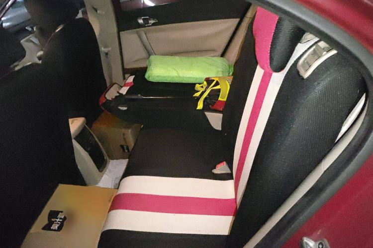 Used Roewe 550 2012 550 1.8L Automatic Value Edition
