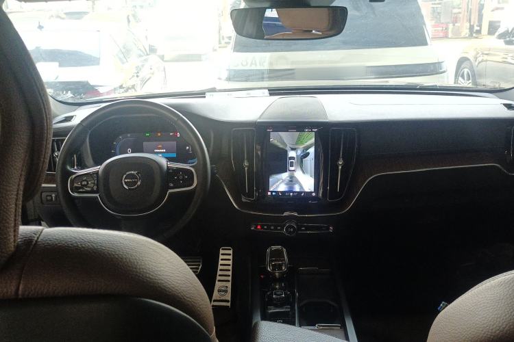 Used Volvo XC60 New Energy 2022 T8 Plug-in Hybrid All-Wheel Drive Smart Luxury Edition
