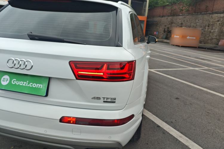 Used Audi Q7 2018 45 TFSI Technology Edition Exterior 3