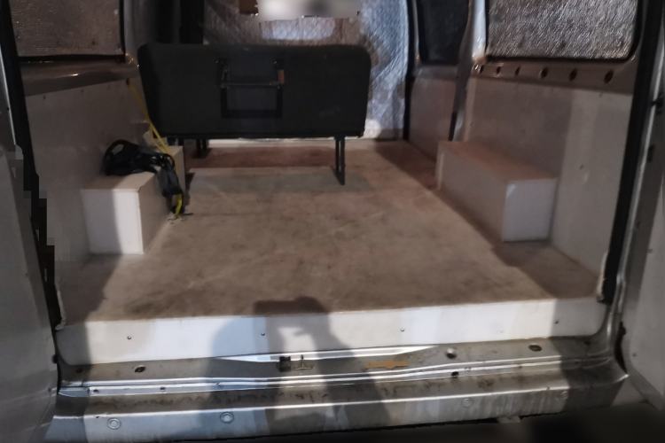 Used JMC Fushun 2022 2.0T Manual Multi-Function Passenger Vehicle Mid-Range High Roof 6-7 Seats
