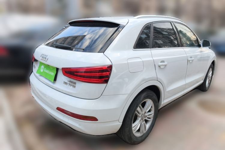 Used Audi Q3 2015 35 TFSI Comfort Model Rear Right 45 Deg