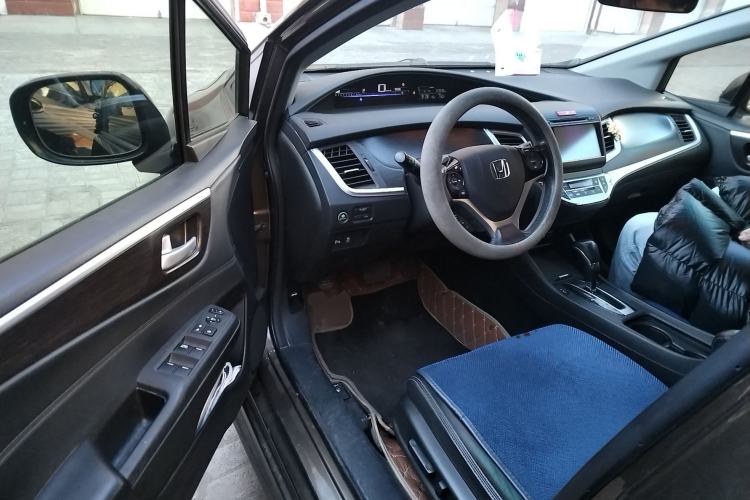 Used Honda Jade 2013 1.8L CVT Luxury Edition 5 seats