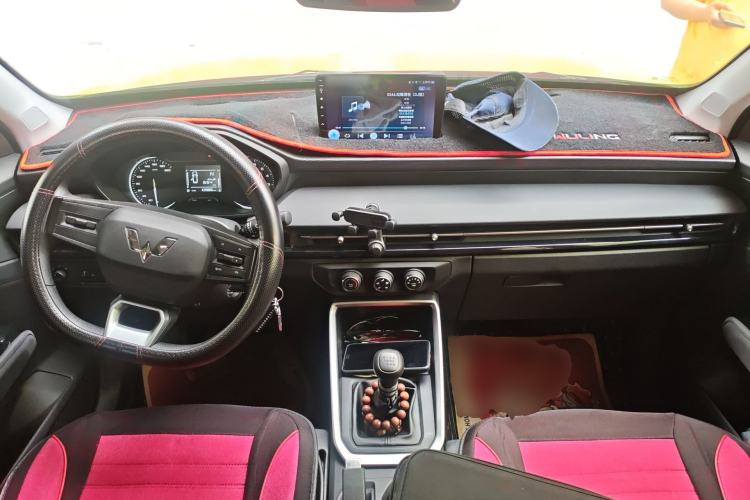 Used Wuling Alvez 2022 1.5L Manual Free-Style Model
