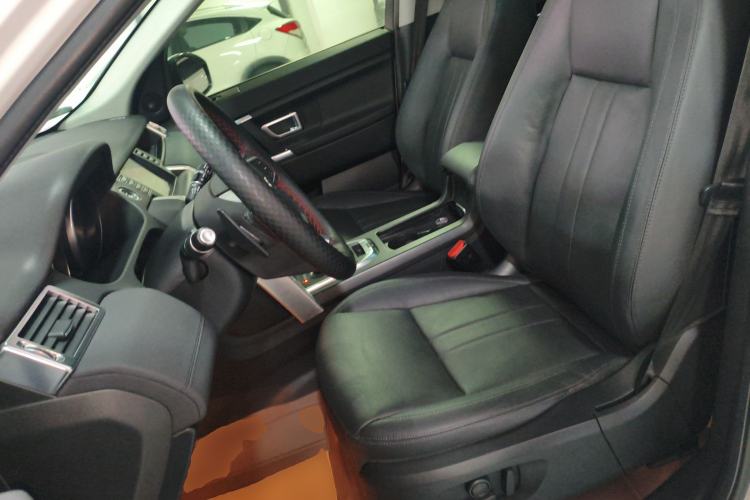 Used Land Rover Discovery Sport 2019 240 PS SE Version China VI Standard