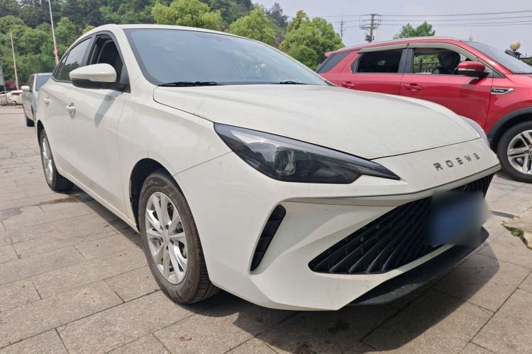 Used Roewe i5 2026 Model 1.5L Manual Comfort Version Front Right 45 Deg
