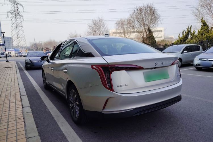 Used Hongqi E-QM5 2022 431 km Charge & Enjoy Edition Exterior 3