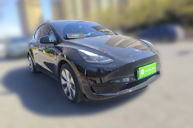 Used Tesla Model Y 2022 Rear-Wheel-Drive Version Front Right 45 Deg