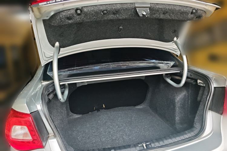 Used Volkswagen Bora 2012 1.6L Manual Fashion Edition
