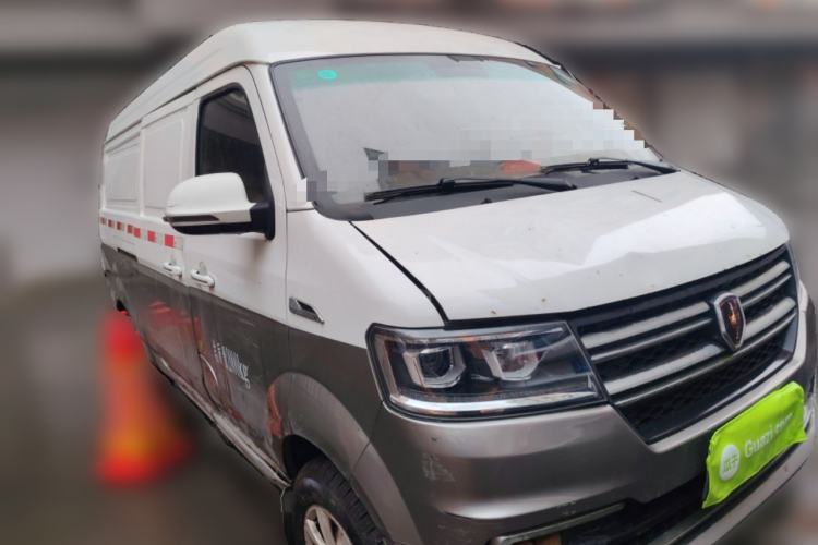 Used Jinbei New Hiace S 2018 1.5L Wealth Edition Van DLCG14
