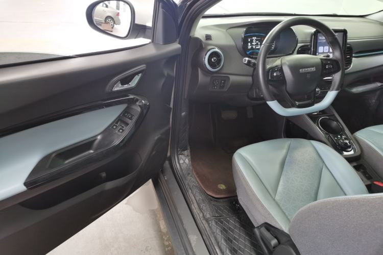 Used Chery Little Ant 2022 Sweet Pink Edition Half-Sugar Version Lithium Iron Phosphate 30 kW 301 km Driver Seat