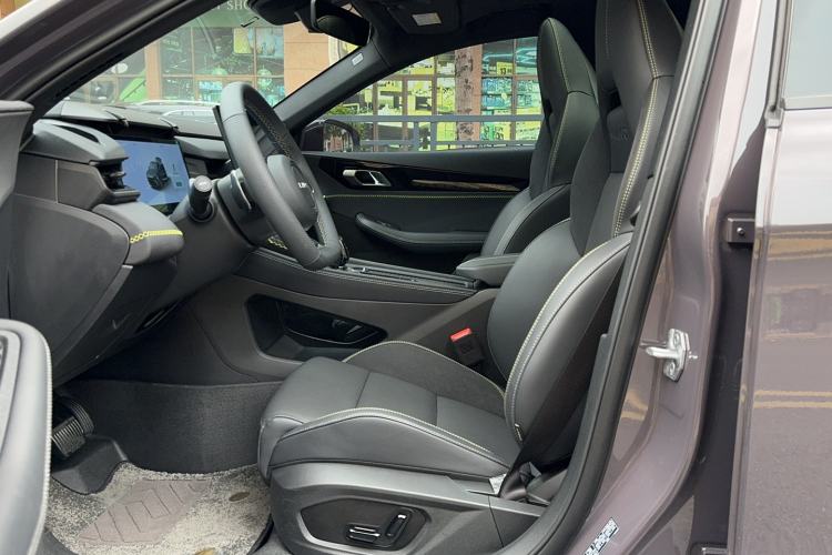 Used Lynk & Co 03 2025 1.5TD DCT Champion Edition Pro
