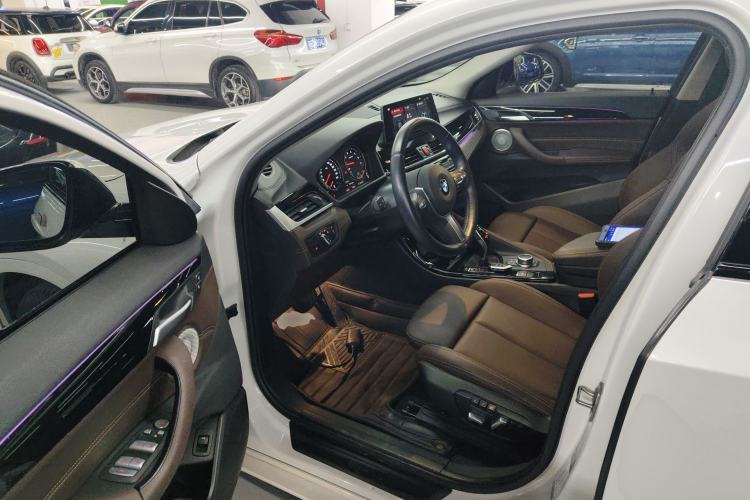 Used BMW X2 2022 sDrive25i M Sport Package Driver Seat