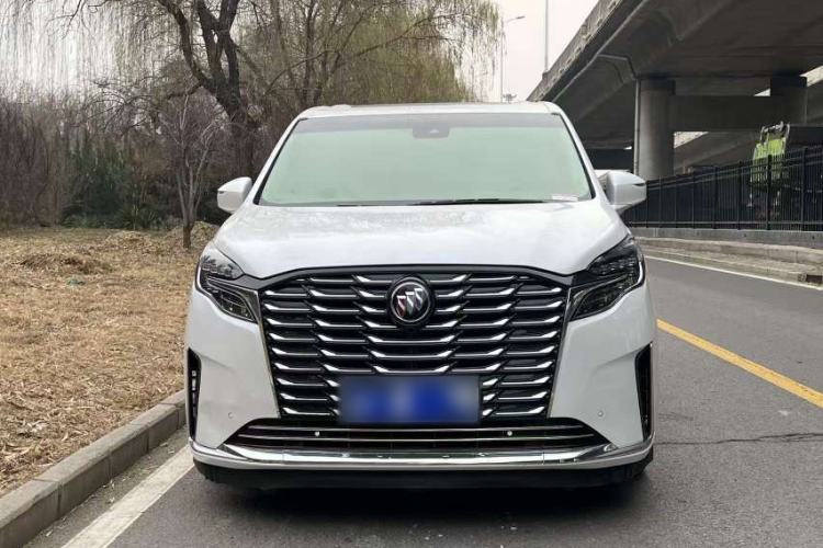 Used Buick GL8 2022 ES Landtrek 653T Luxury Edition