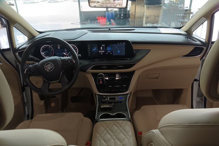 Used Buick GL8 2022 ES Landtrek 653T Luxury Edition
