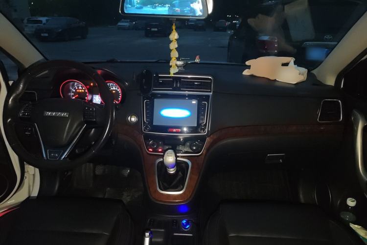 Used Haval H6 2015 Sport Edition 1.5T Manual Two-Wheel Drive Elite Model Center Console