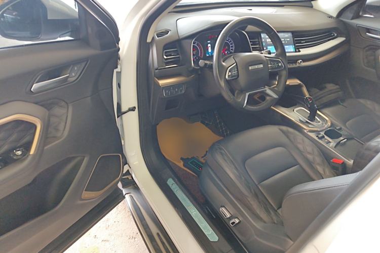 Used Haval H6 2020 1.5 GDIT Automatic Platinum Champion Edition Driver Seat