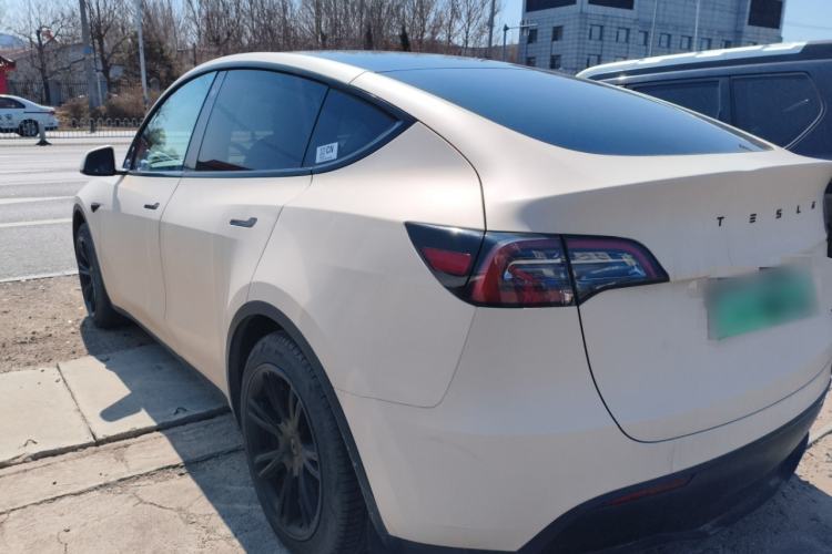 Used Tesla Model Y 2023 Rear-Wheel-Drive Version