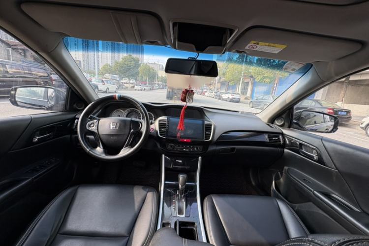 Used Honda Accord 2016 2.0L Comfort Edition
