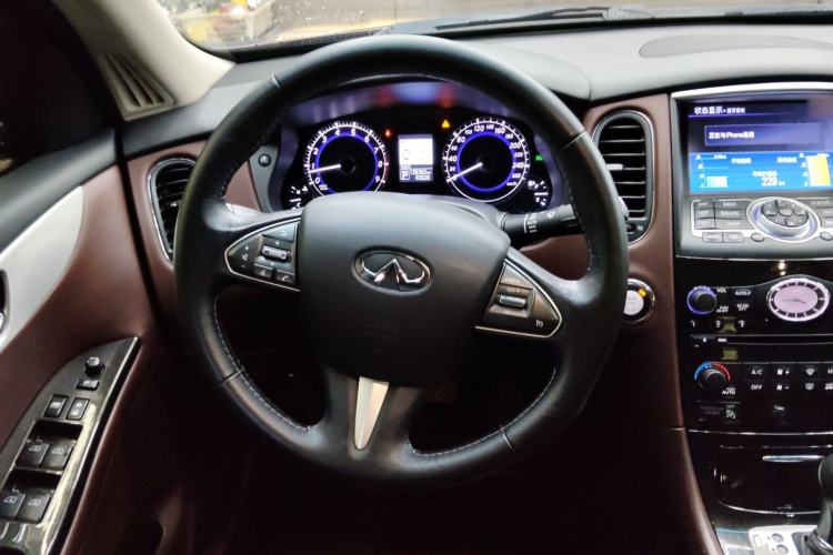 Used Infiniti QX50 2015 2.5L Enjoyment Edition Steering Wheel