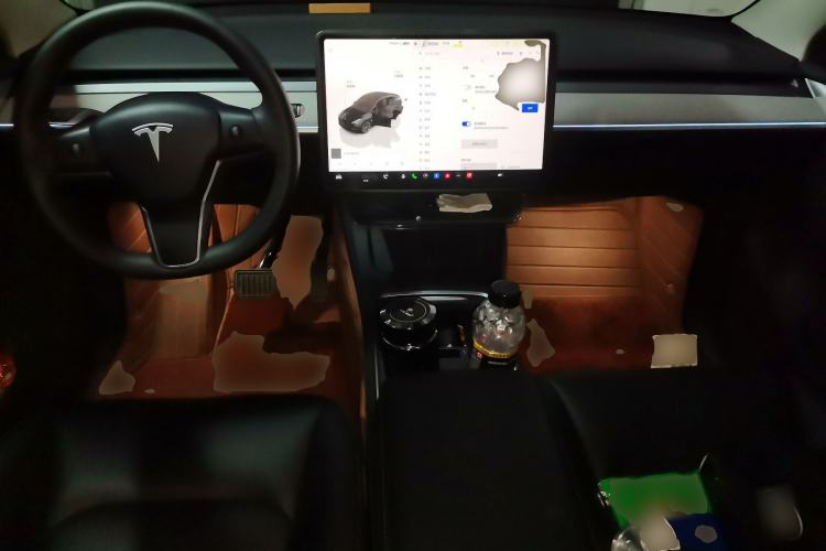 Used Tesla Model Y 2024 Long-Range All-Wheel-Drive Version
