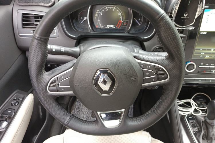 Used Renault Koleos 2017 2.5L Four-Wheel Drive Premium Edition Steering Wheel