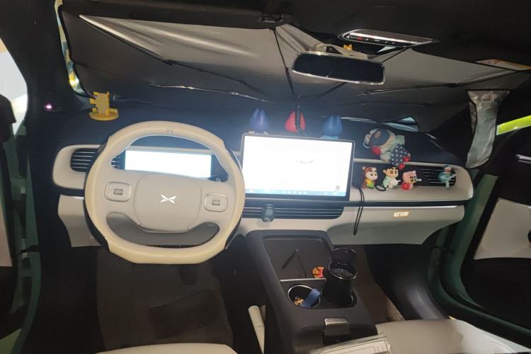 Used XPeng G6 2023 580 Long-Range Pro Center Console