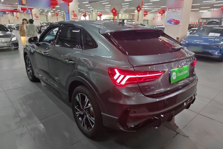 Used Audi Q3 Sportback 2022 40 TFSI Fashion Model
