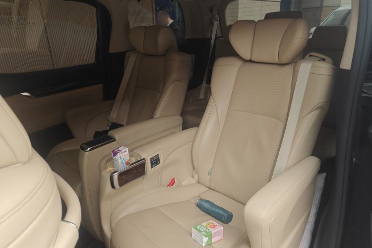 Used Toyota Alphard 2021 Dual-Engine 2.5L Luxury Edition