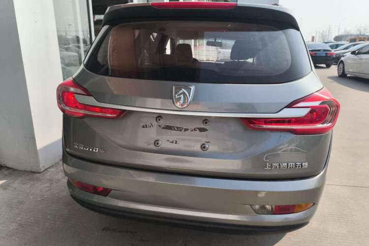 Used Baojun 310W 2017 1.5L Manual Comfort Version China VI Emission Standard