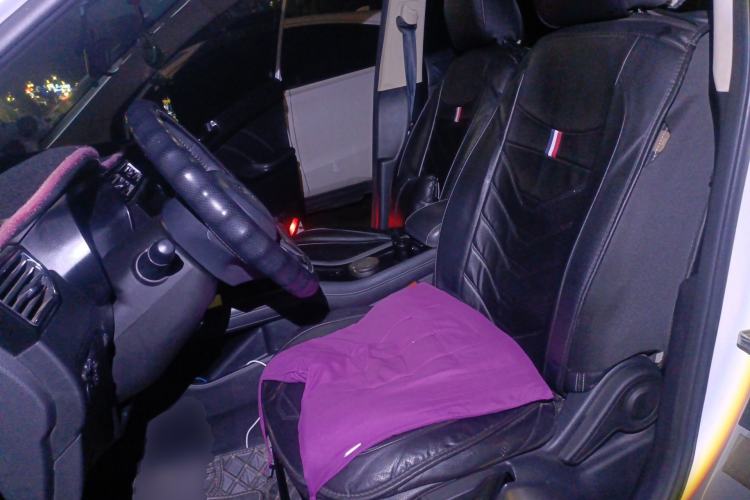 Used Dongfeng Fengon 580 2016 1.5T Manual Luxury Edition
