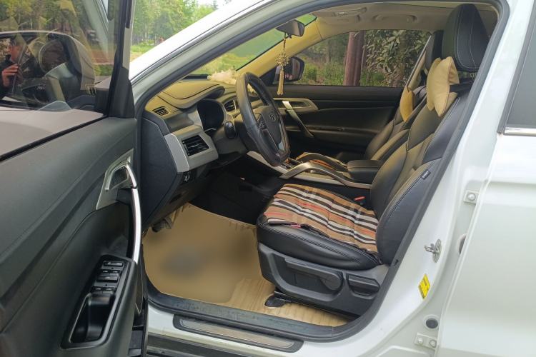 Used Geely Auto Emgrand X7 Sport 2016 1.8TD Automatic Smart Connectivity Version
